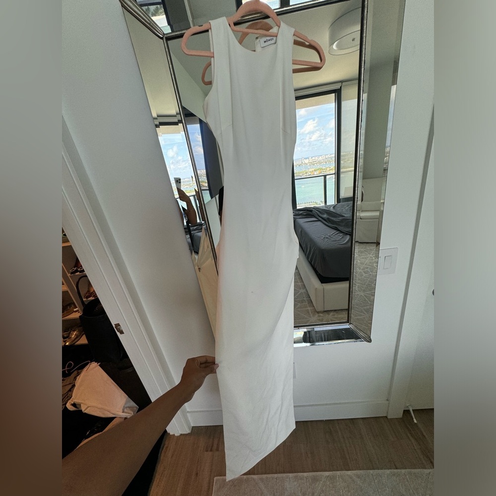 Monot cut out gown with bow - Picture 11 of 12